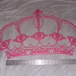 Crown wall decoration